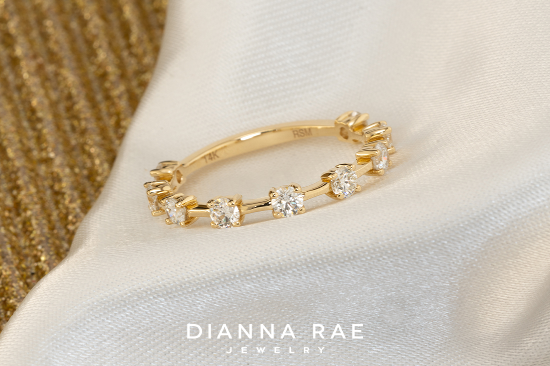 Lady's Diamond Wedding Band